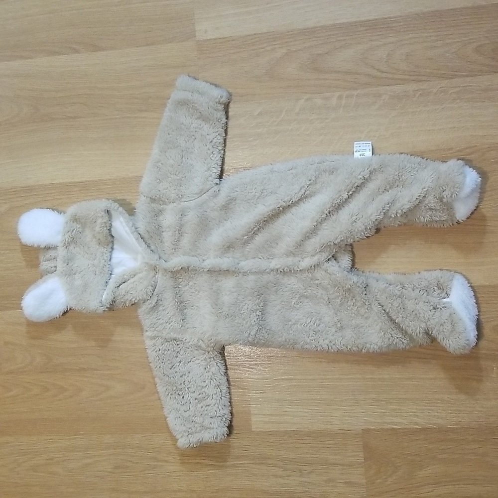 Soft fuzzy bear bunting suit 3 months EUC
